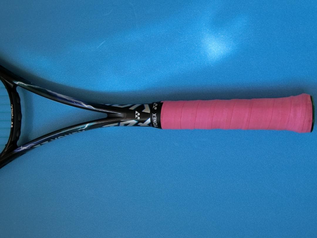 【美品】 ヨネックス ボルトレイジ　5V（サイバーナチュラル・スラッシュ）