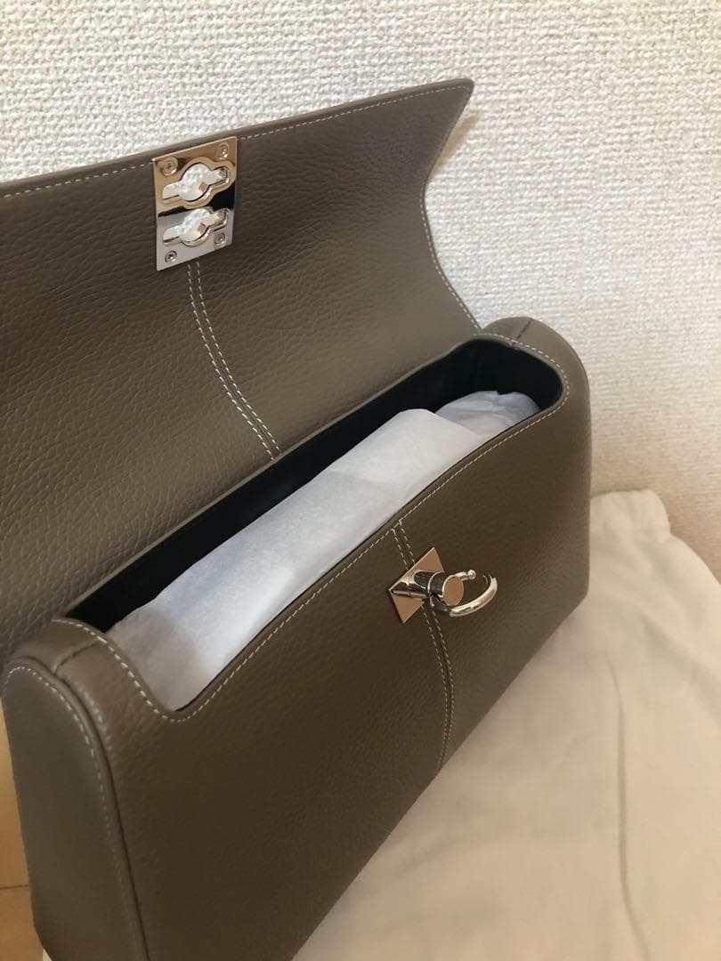 CAFUNE カフネ グレー レザーバッグ ショルダーストラップ付き