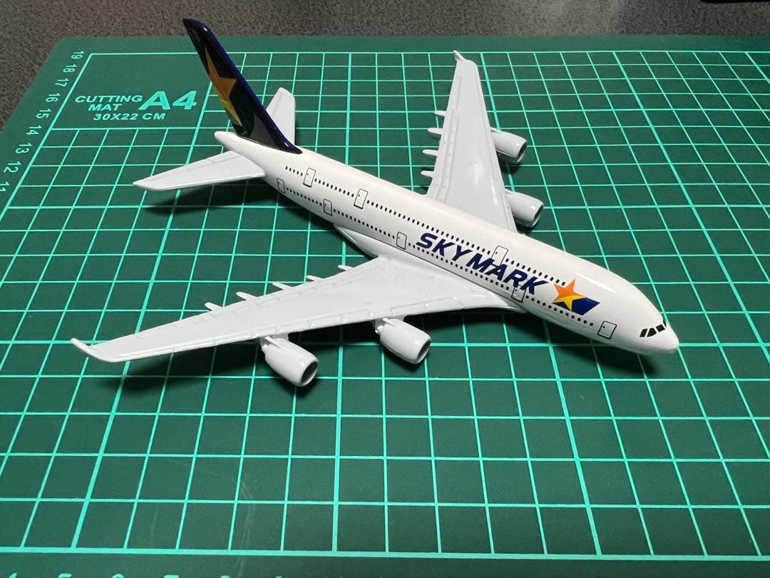 1/400 エアバス A380 スカイマーク仕様