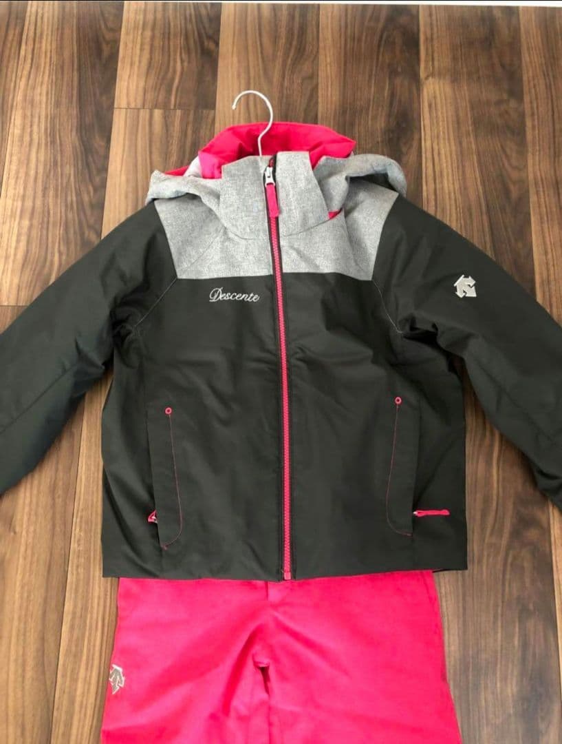 DESCENTE デサント　スキーウェア　耐水圧10000　美品　130㎝