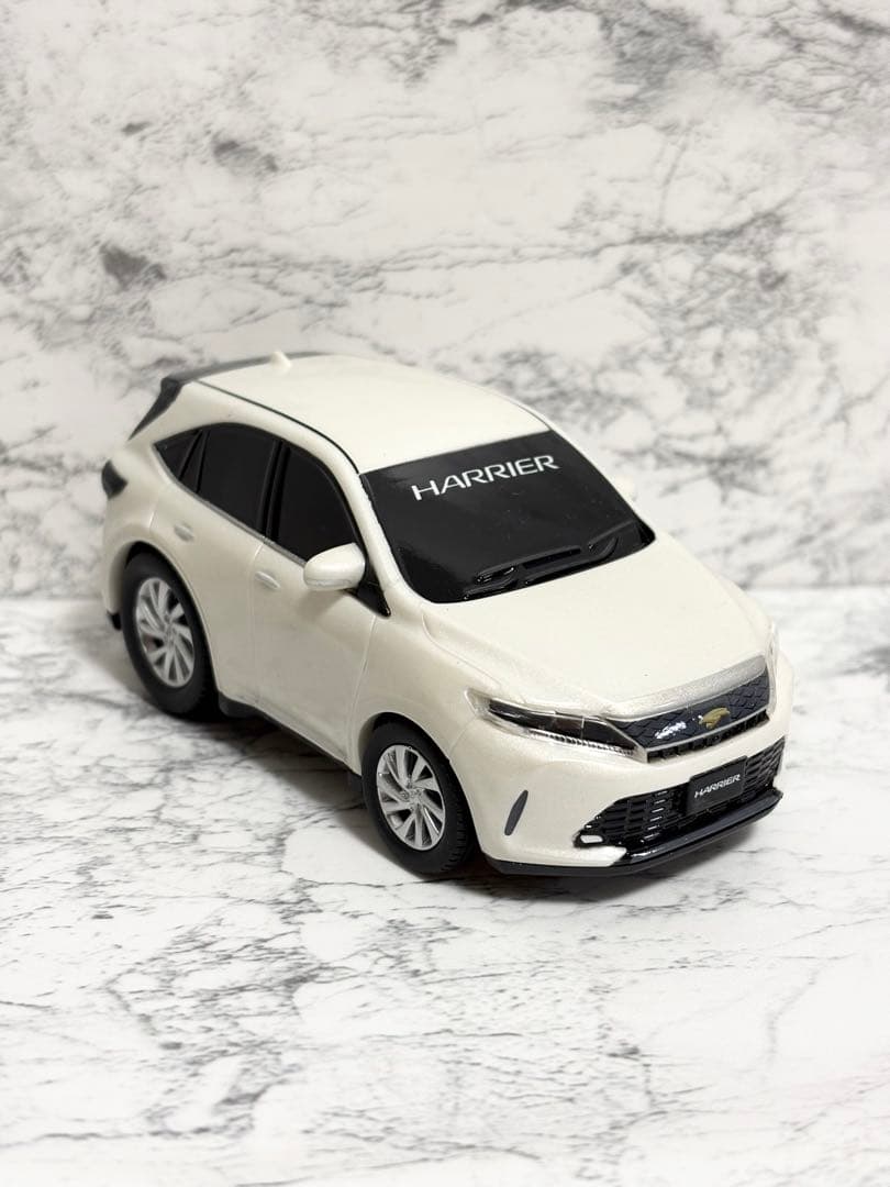 トヨタ ハリアー ミニカー プルバックカー　60系