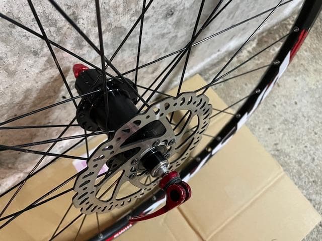 に*く様 700ｃ　クイック仕様　 ディスクブレーキ対応　クリンチャーホイール