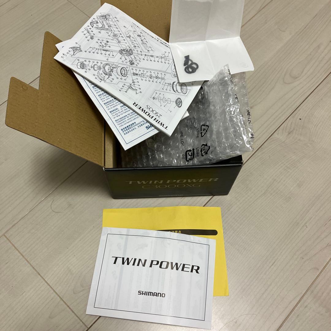 極美品 シマノ 24ツインパワー C3000XG