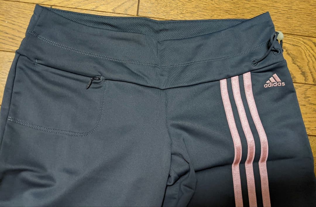 【新品】adidas　レディース　トレーニングウエア　上下　Ｌサイズ