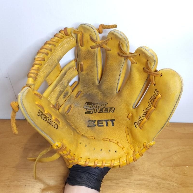 ZETT ゼット ソフトステア シリコンラベル M球対応 内野用 軟式グローブ
