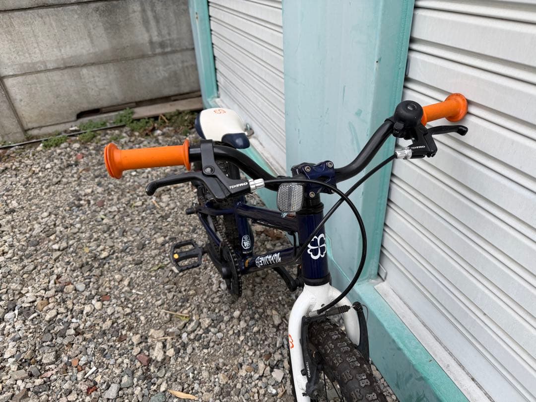 【引取限定】室内保管 ヨツバサイクル　16インチ キッズバイク ネイビー 自転車