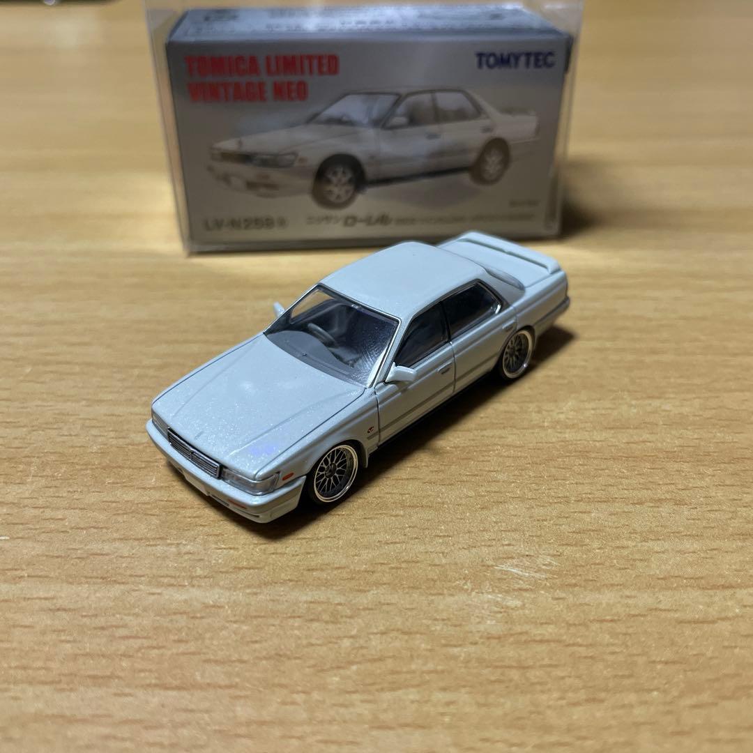 ローレル　C33 ミニカー