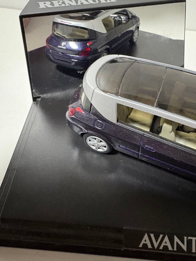 絶版希少　ルノー アヴァンタイム 1/43 ミニカー 紫パープル RENAULT
