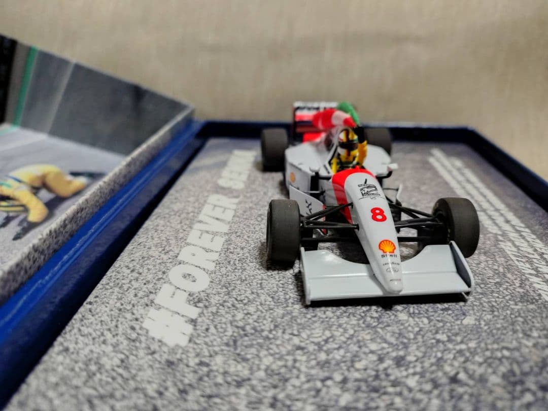 ミニチャンプス　1/43 マクラーレンフォード　MP4/8