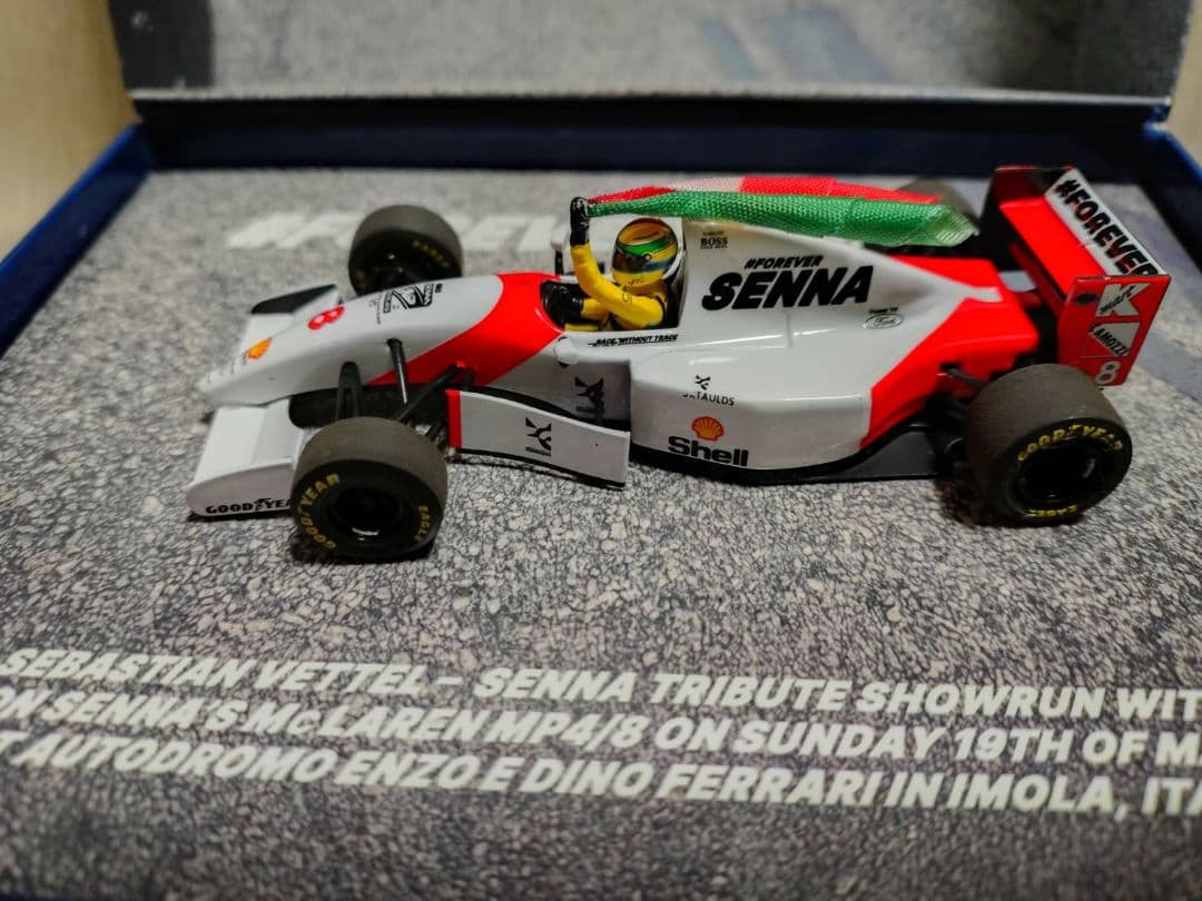 ミニチャンプス　1/43 マクラーレンフォード　MP4/8