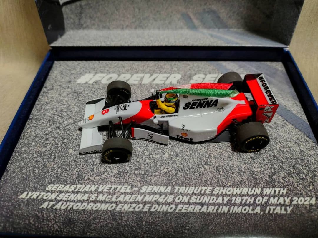 ミニチャンプス　1/43 マクラーレンフォード　MP4/8