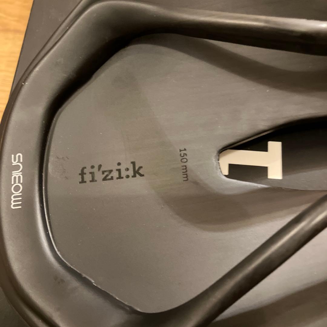 fizik VENTO ARGO 00 150mmカーボン サドル