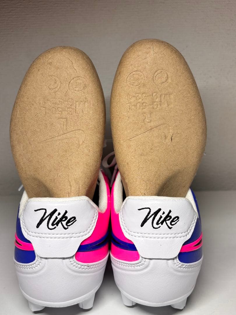 【新品・未使用】Nike サッカースパイク