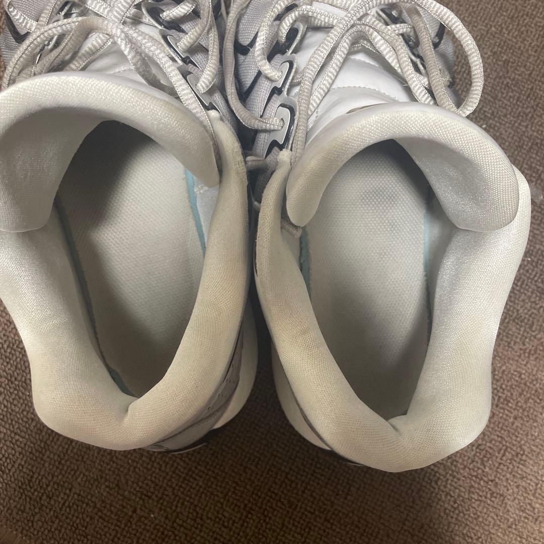 KD バスケットボールシューズ グレー
