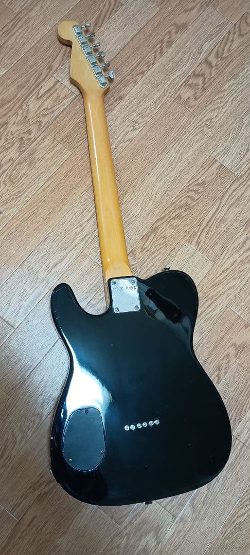 最終出品価格　LOUDARKZ　テレキャスター　フェンダー　ストラト　ギブソン