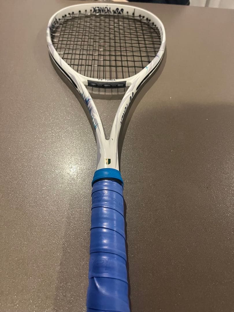 決算SALE中！ボルトレイジ5V ソフトテニスラケット ヨネックス　人気UXL0