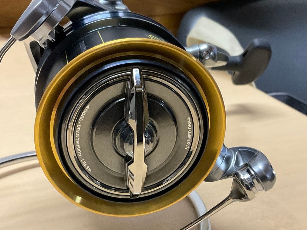 SHIMANO ２４’フリーゲンSD　本品未使用に近い