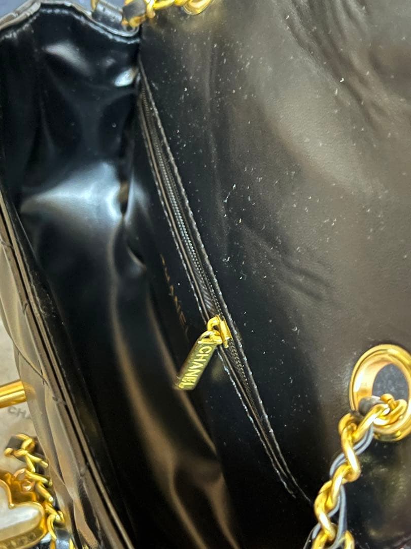 CHANEL ブラック ショルダー バッグ ハートチェーン ノベルティマトラッセ
