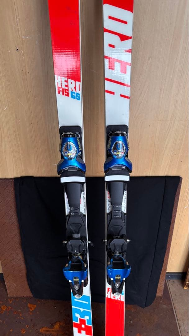 ロシニョール ROSSIGNOL HERO FIS GS 183