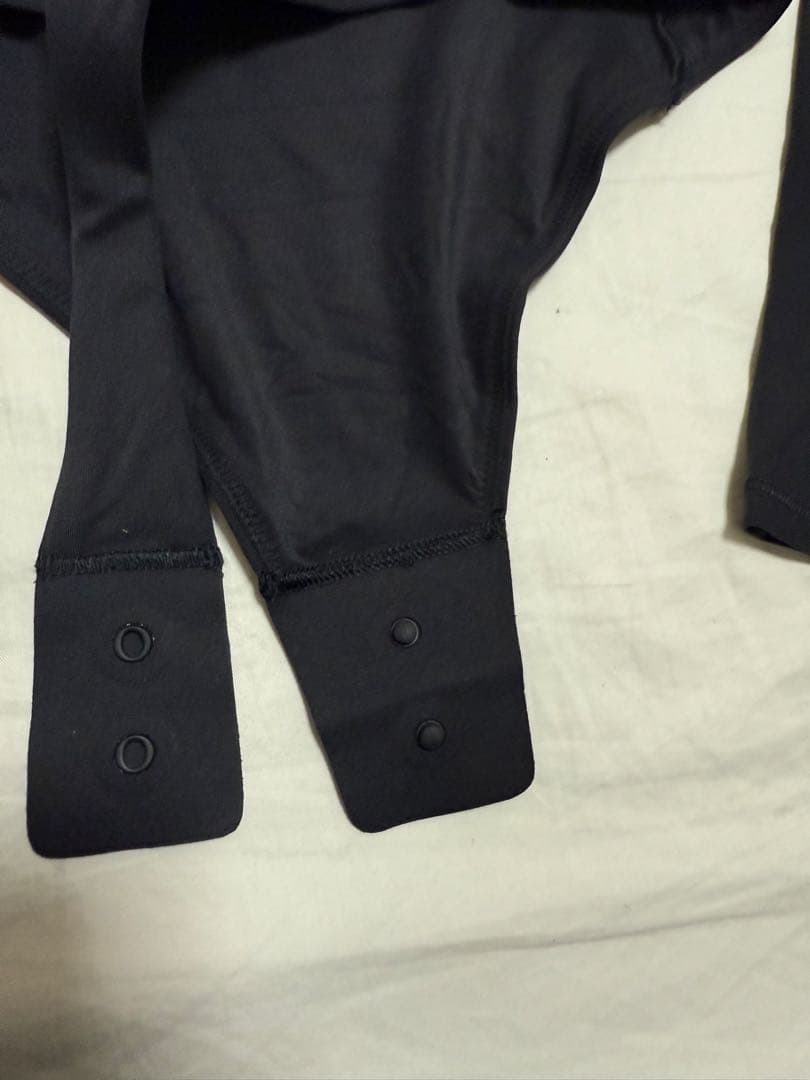 [新品]lululemon ルルレモン ボディスーツ　Nuluスクウェアネック黒
