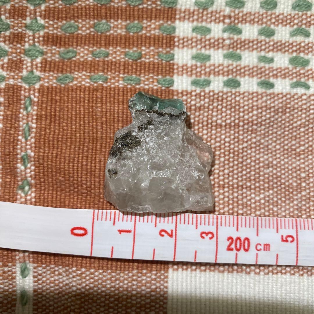 エメラルド　原石　宝石質