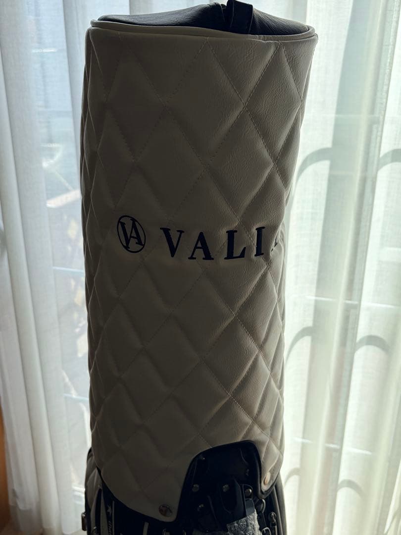 限定品⭐︎VALIANT ゴルフバッグ・キャディバッグ