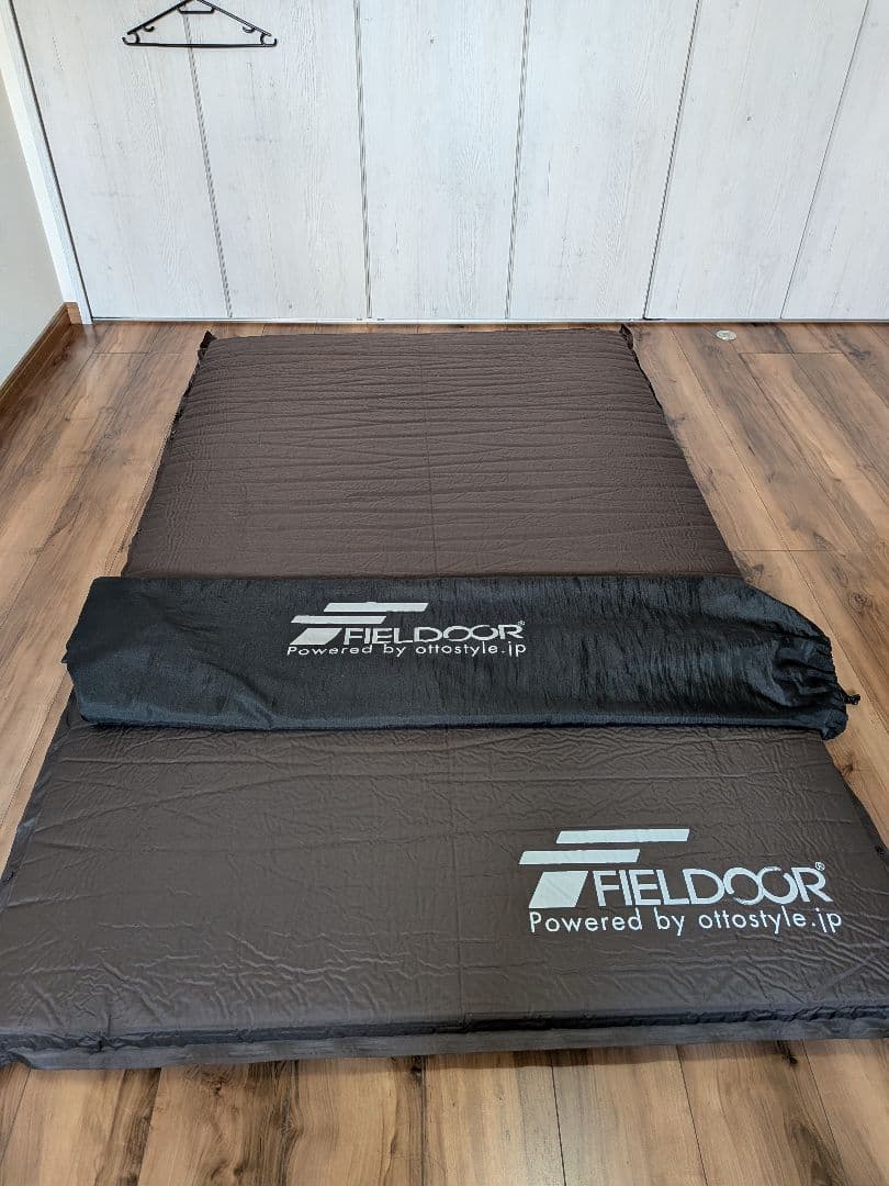 FIELD DOOR スリーピングマット ブラウン