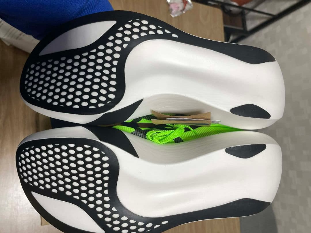 ウォーキング・ランニングウェア speed Ray 27.5cm