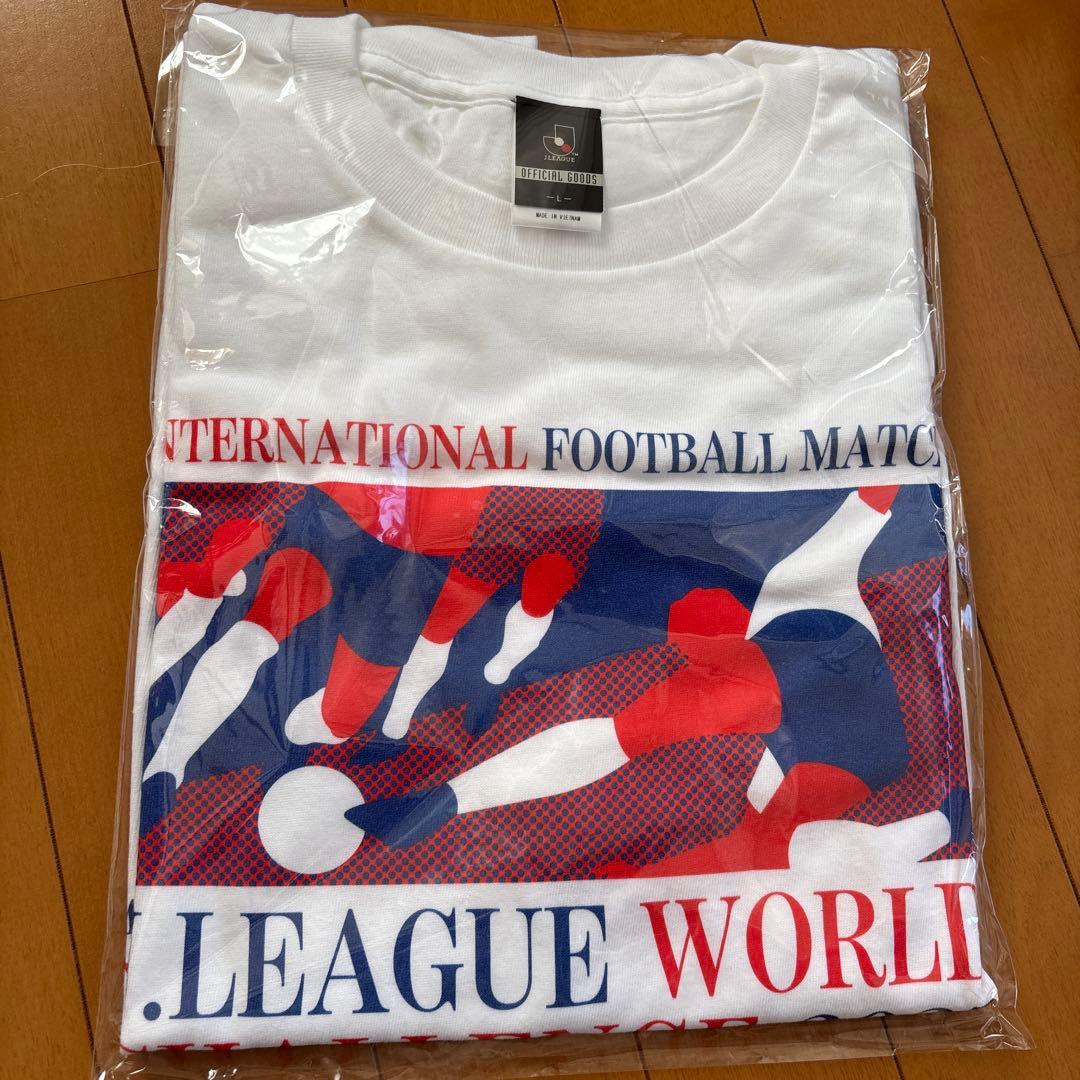 リヴァプールグッズ　限定ボトル　タオル　Tシャツ