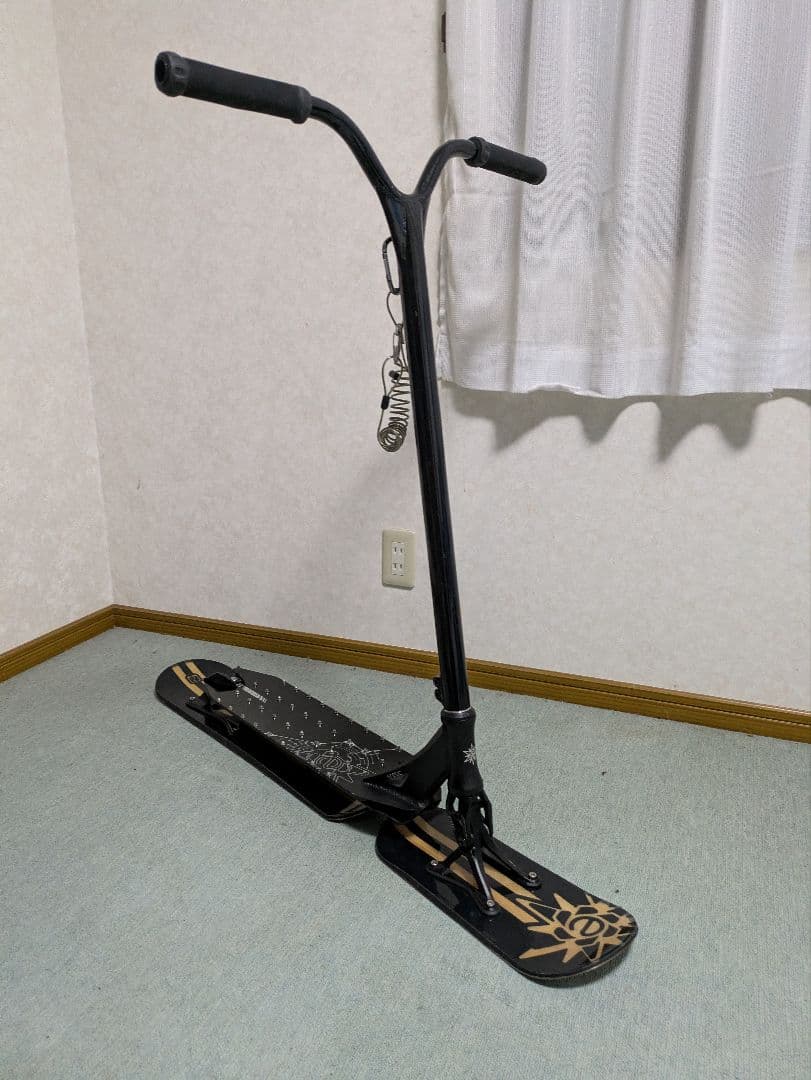 スノースタントスクート　スノースクート　スノーモト　送料込み