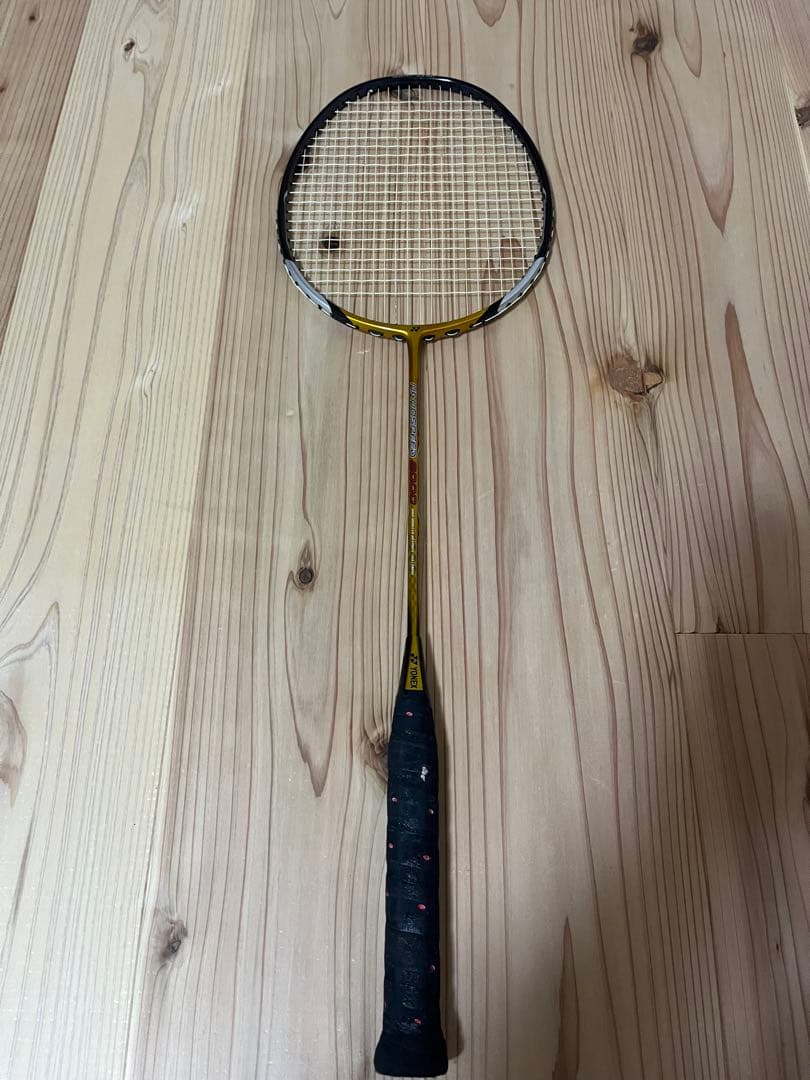 美品YONEX ヨネックスNANOSPEEDナノスピード8000後期廃盤