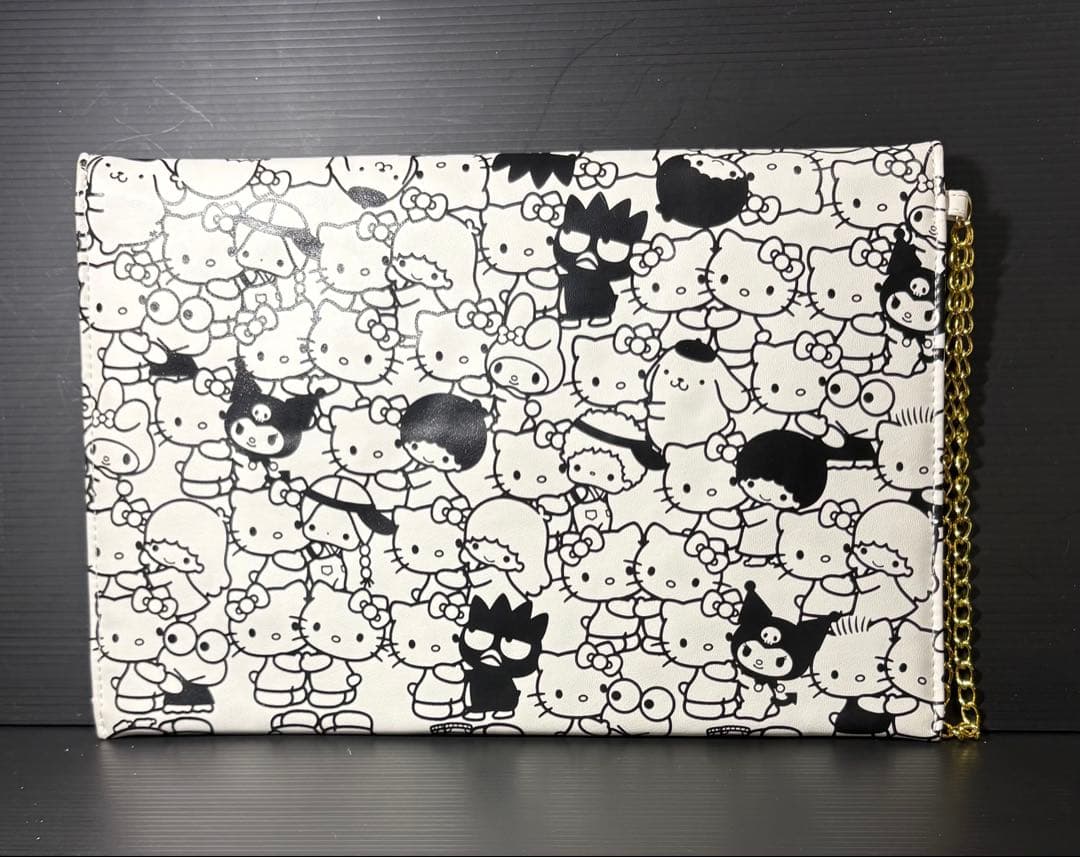 ハローキティ 40周年記念 クラッチバック　Sanrio vivitix