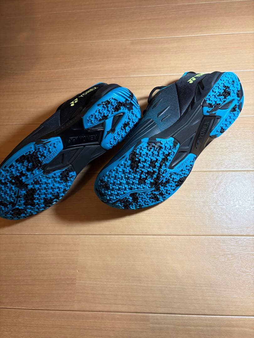 YONEX バドミントン　パワークッションカスケードドライブ 25.0cm