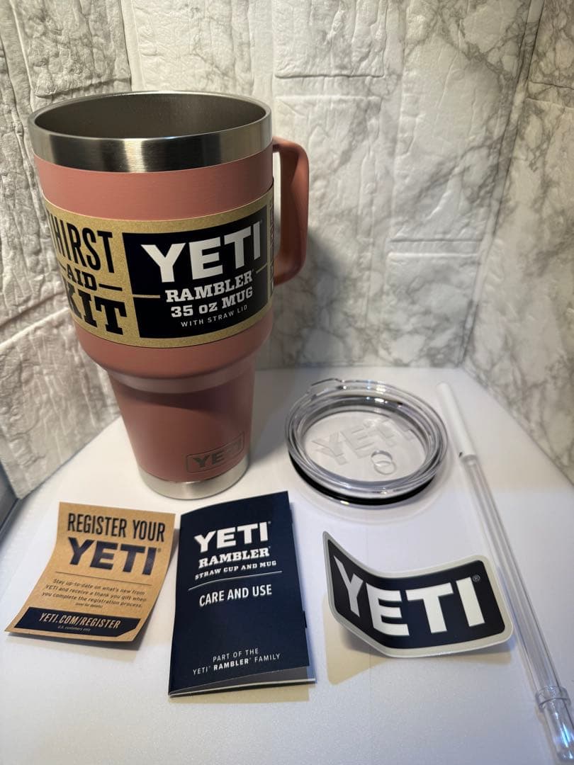 限定色　YETI RAMBLER 35 oz STRAW MUG サンドピンク