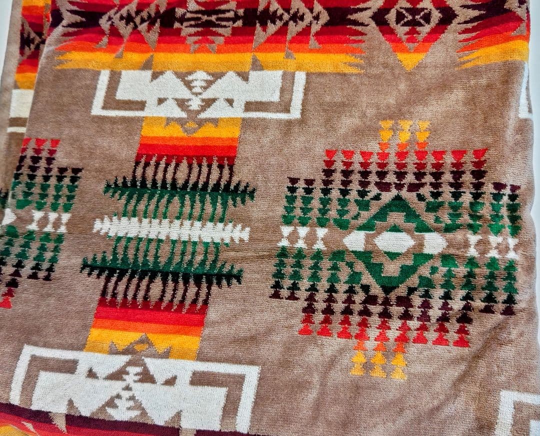 Pendleton ネイティブアメリカンデザインタオル ブランケット