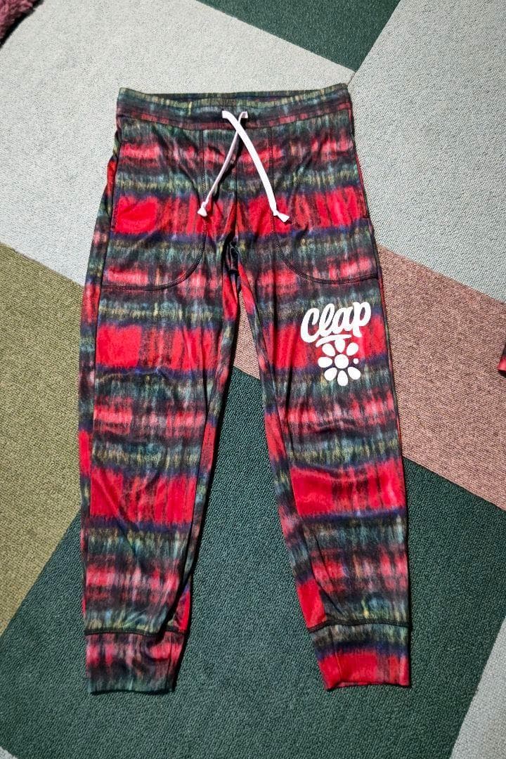 clap クラップ　クリスマス　ウィンターチェッククロップドパンツ　フィットネス