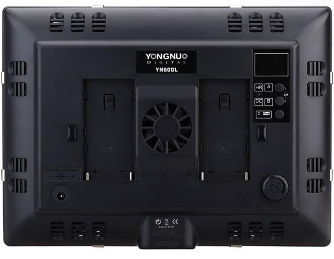 YONGNU製 600球 LED 撮影用ライト