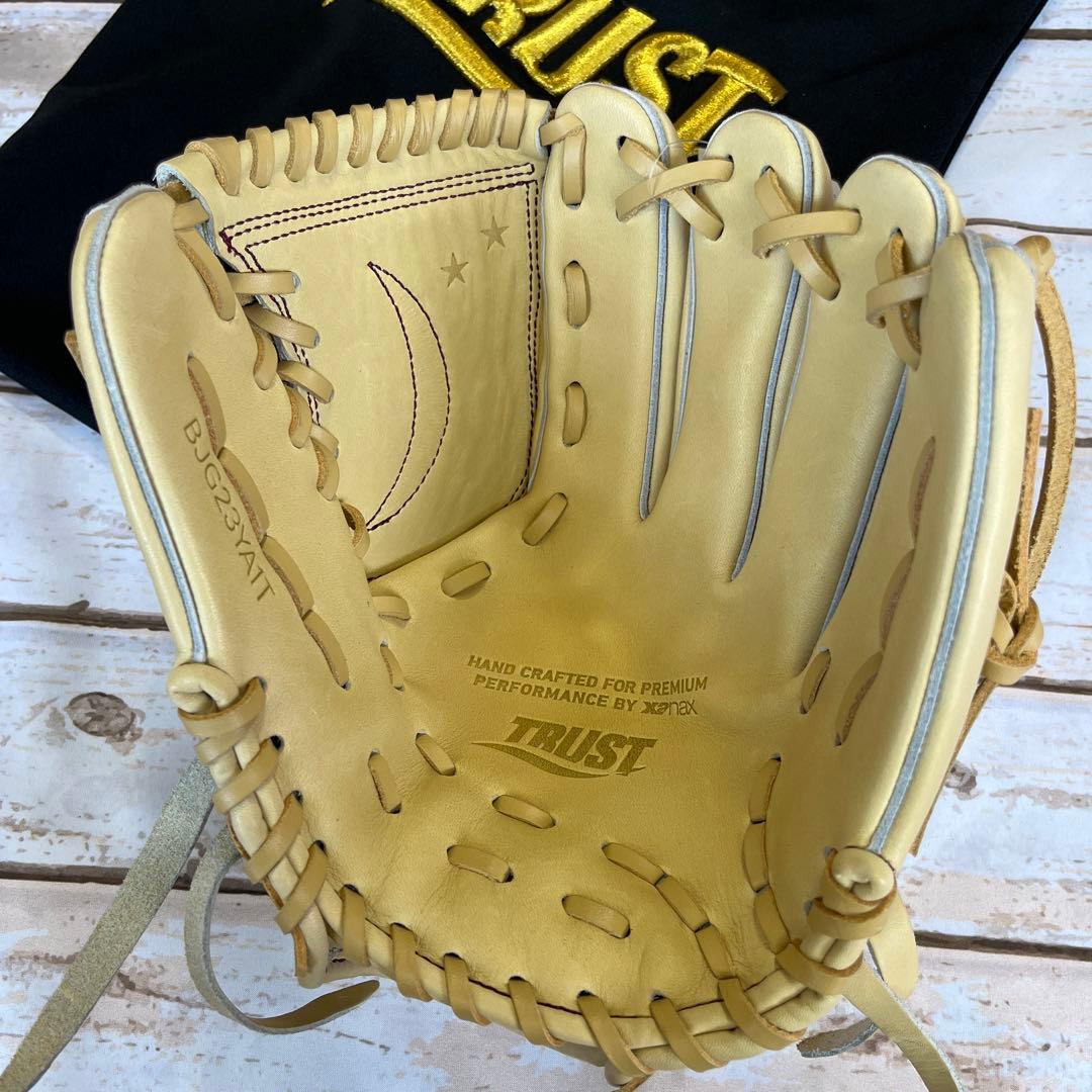 ザナックス  軟式ジュニア用グラブ　湯浅京己選手モデル　クリームブラウン　新品