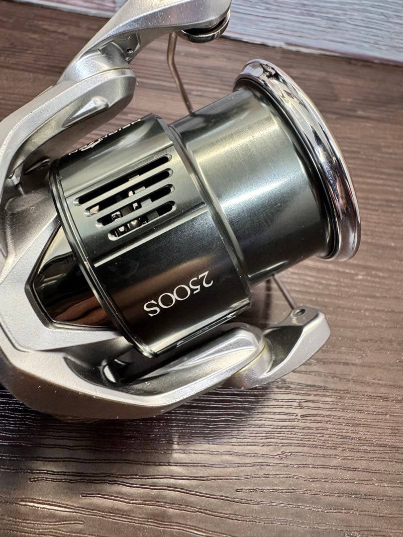 シマノ 23 ストラディック 2500SHG カスタム
