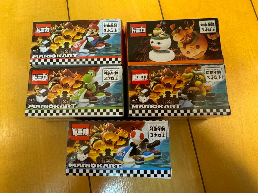 ユニバーサル　USJ スーパーマリオ　トミカ　5点セット