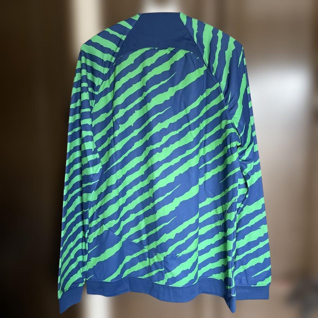 新品タグ付き　ブラジル代表 Nike スリムフィットジャケット　Ｌ(USサイズ)