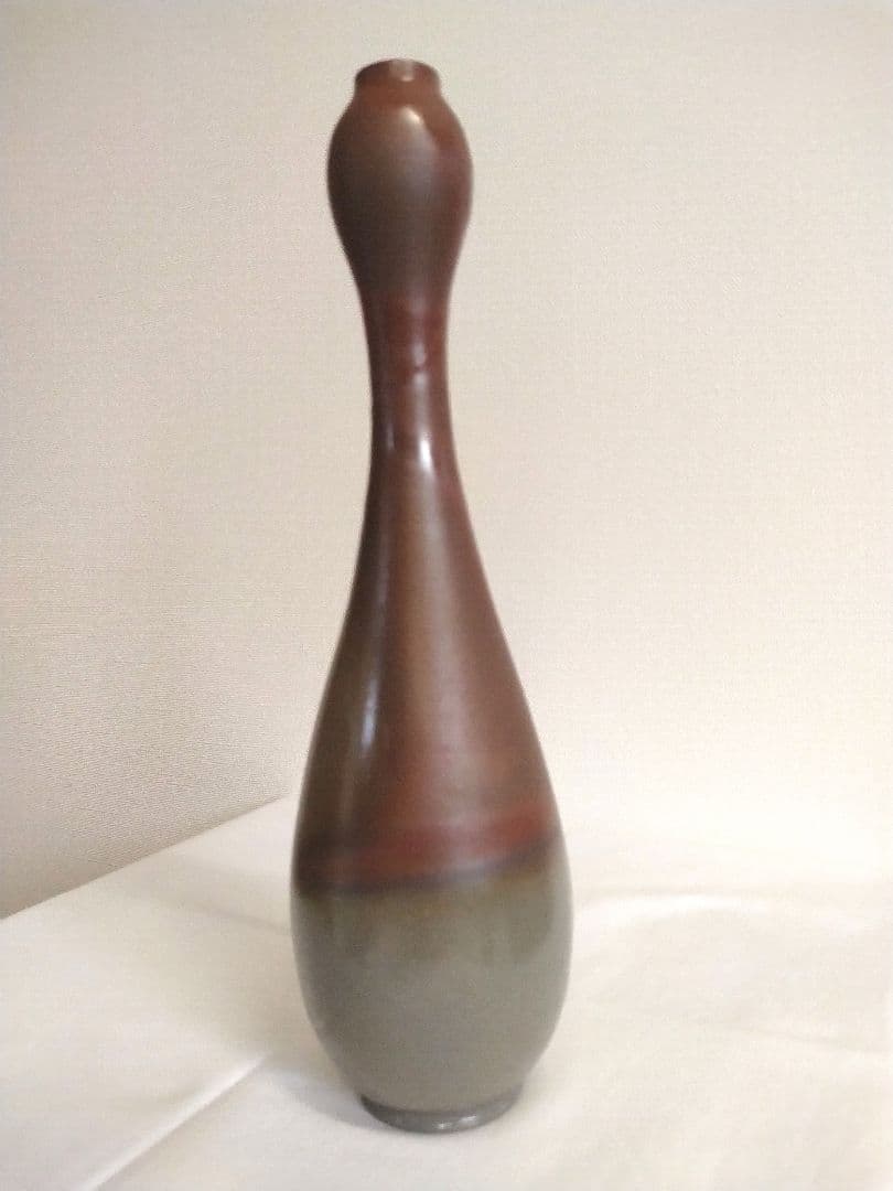 備前焼　二代藤原楽山（岡山県指定重要無形文化財保持者）作　塩青焼一輪立
