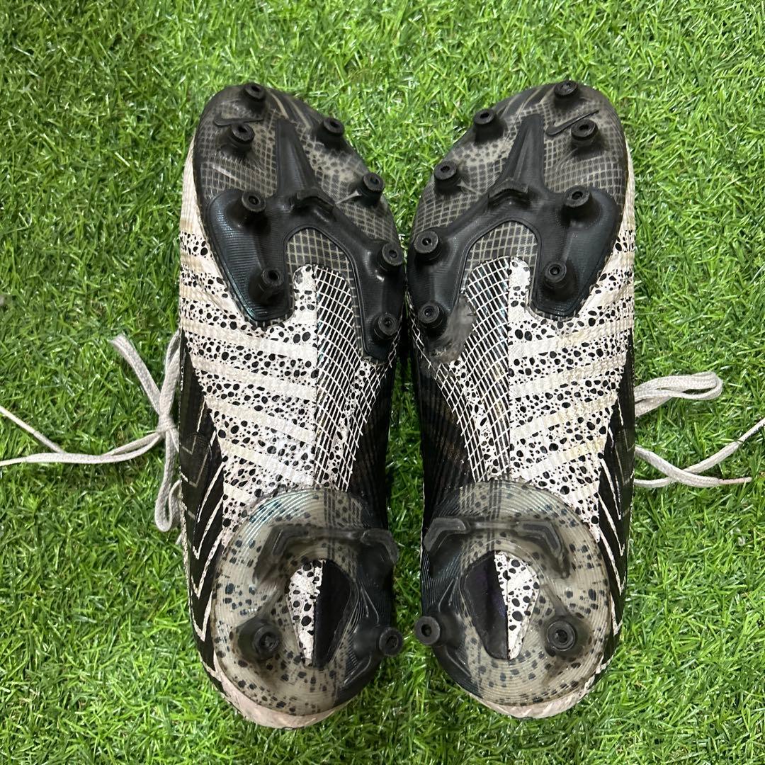 Mercurialエリート 一つ目25.5 二つ目25.0 三つ目25.5