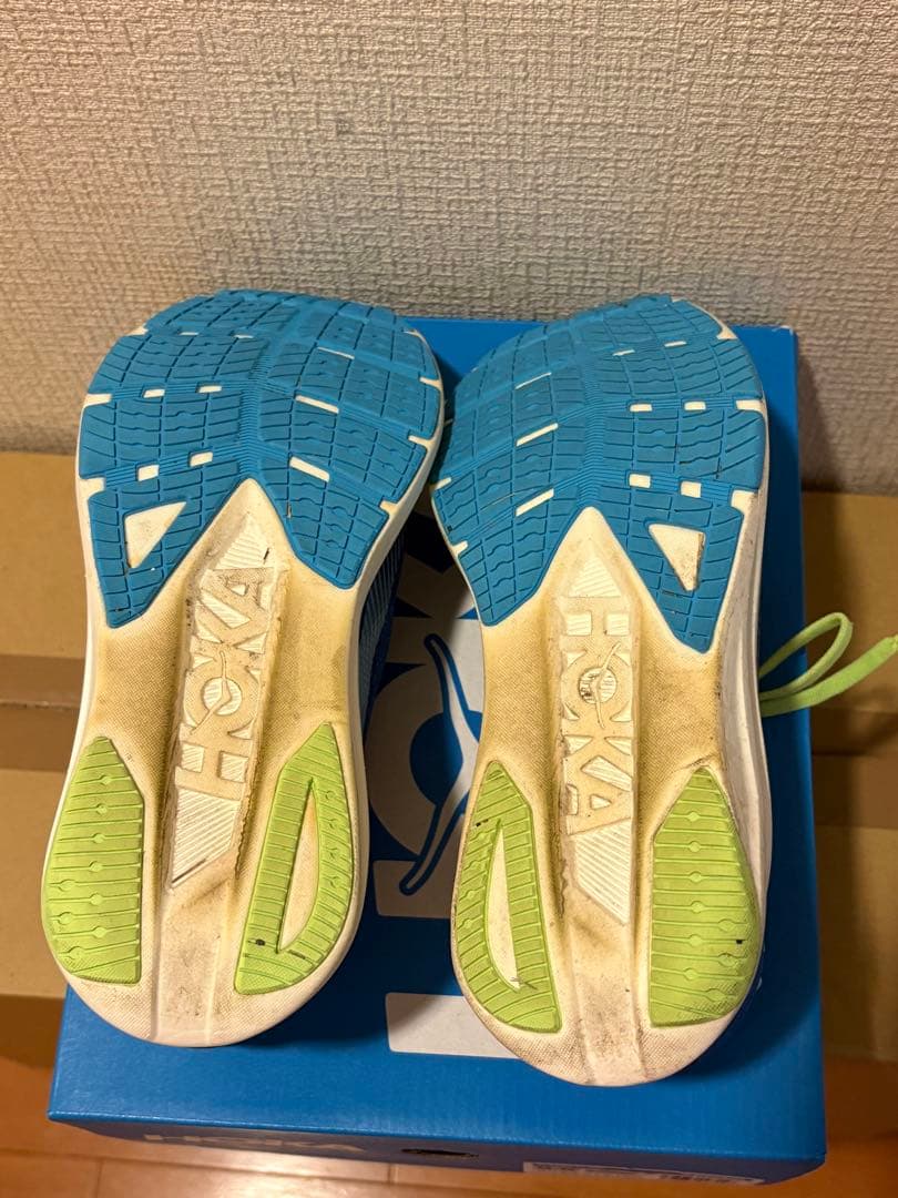 HOKA ランニングシューズ 5.5(US)