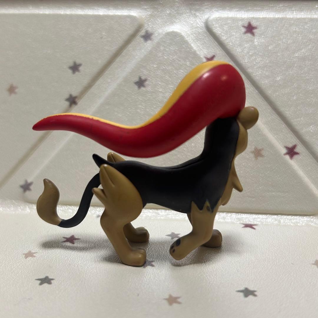 【激レア】モンコレ　カエンジシ　メスのすがた　ポケモン　フィギュア
