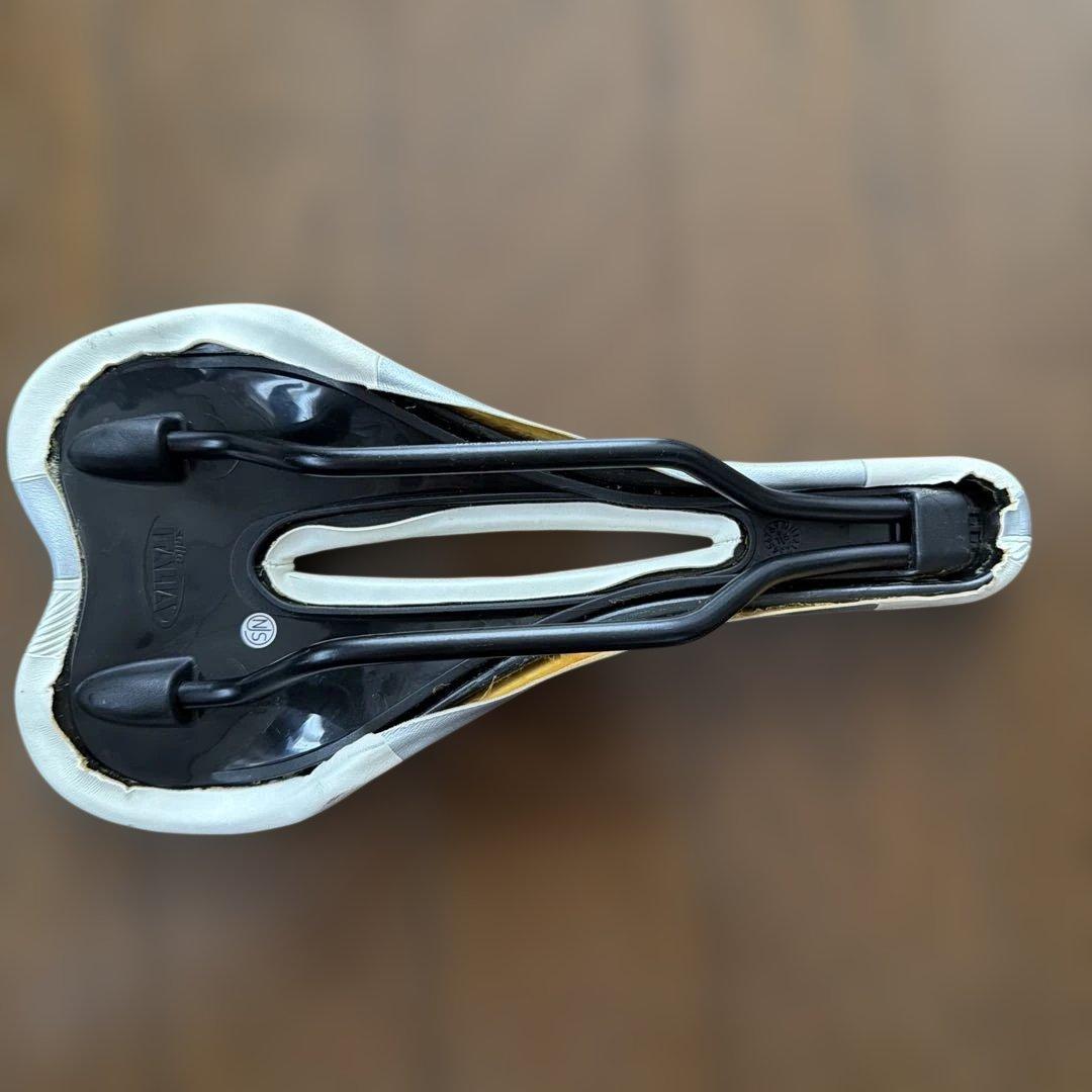 Selle Italia サドル　 njs登録