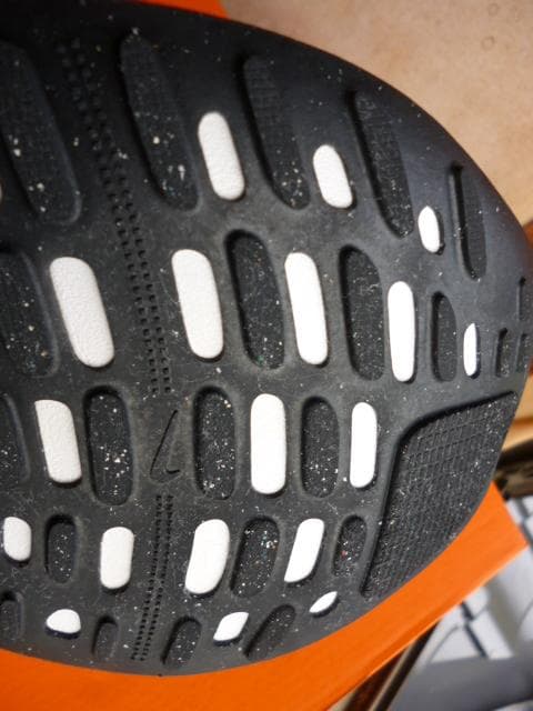 美品 正規品 NIKE ナイキ インフィニティラン 4 28 元箱あり