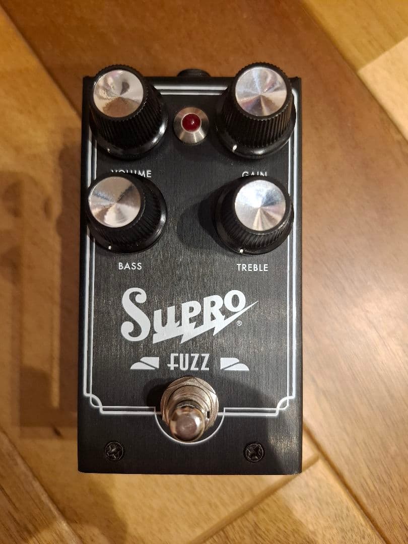 ギター Supro 1304 Fuzz