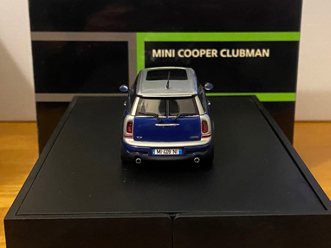MINI COOPER Clubman ミニカー 1/43 ブルー
