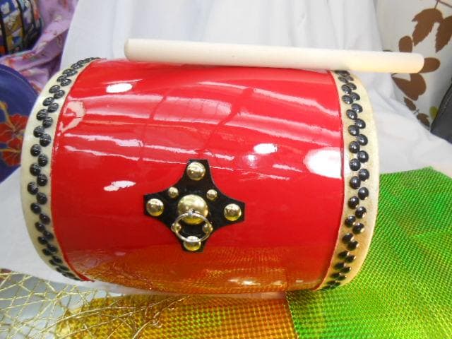 ☆限定未使用(送料無料)15.980円　エイサー小太鼓24cm 3mのサージ付き